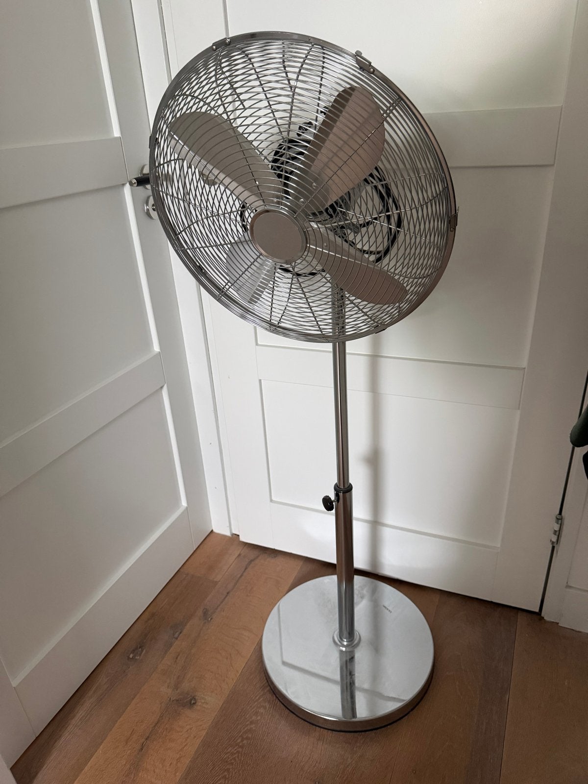Blokker Statiefventilator Zilver met 3 standen en zwenkfunct, Witgoed en Apparatuur, Ventilatoren, Ophalen, Gebruikt, Statiefventilator