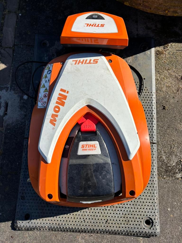 Stihl robot maaier., Ophalen of Verzenden, Gebruikt, 20 tot 25 cm
