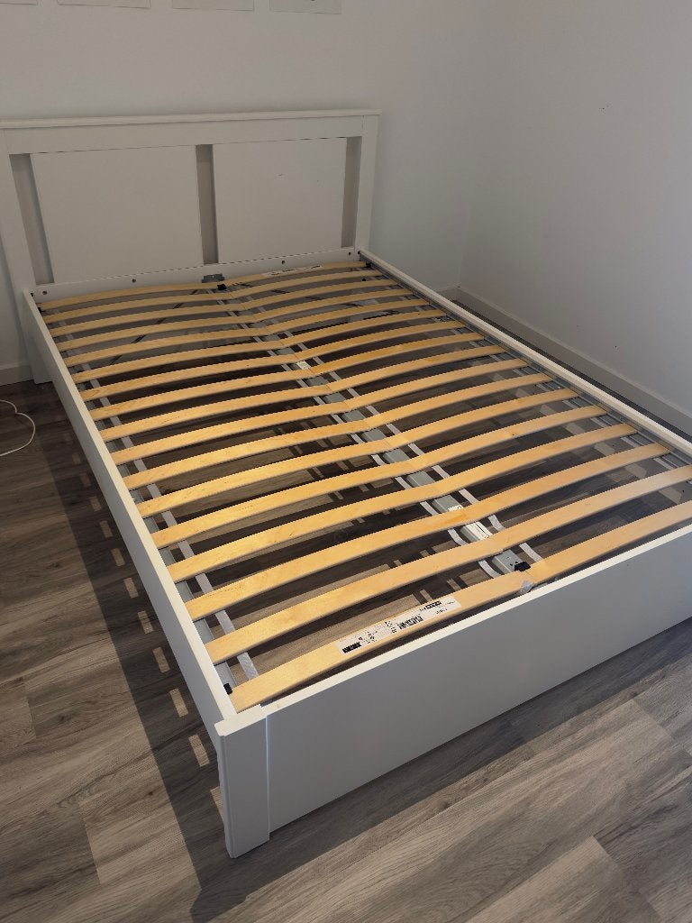 white IKEA bed frame, Ophalen, Wit, Tweepersoons, 140 cm
