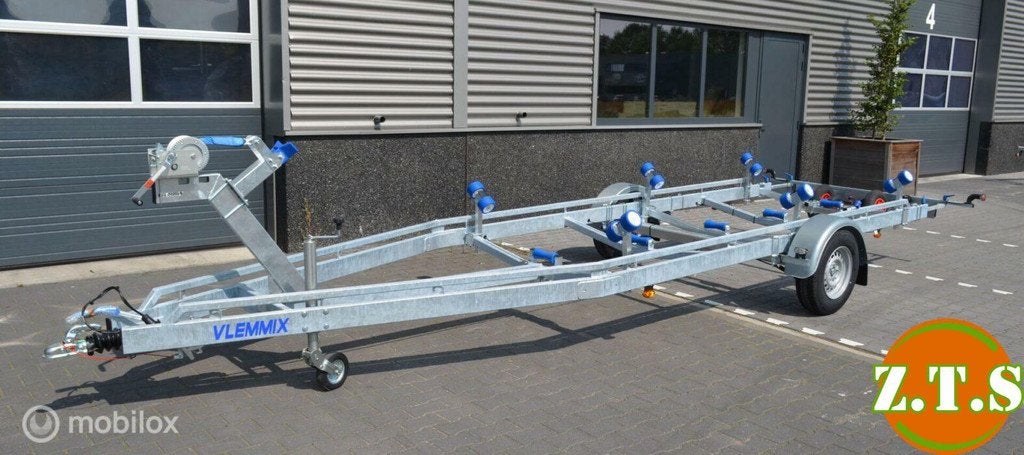 Vlemmix Boottrailer 700 cm, Nieuw