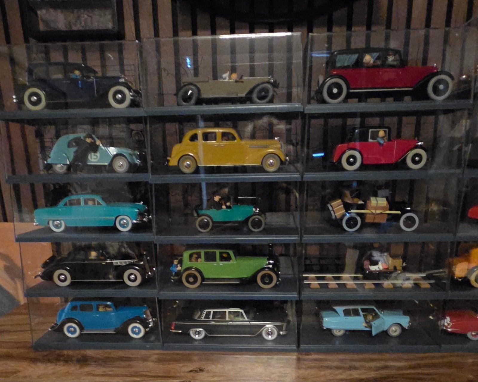 Kuifje auto's complete serie 71 stuks, Ophalen, Kuifje, Nieuw, Beeldje of Figuurtje