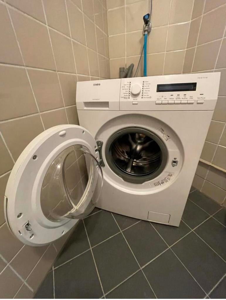 AEG Lavamat  Protex, Ophalen, Zo goed als nieuw, 1200 tot 1600 toeren