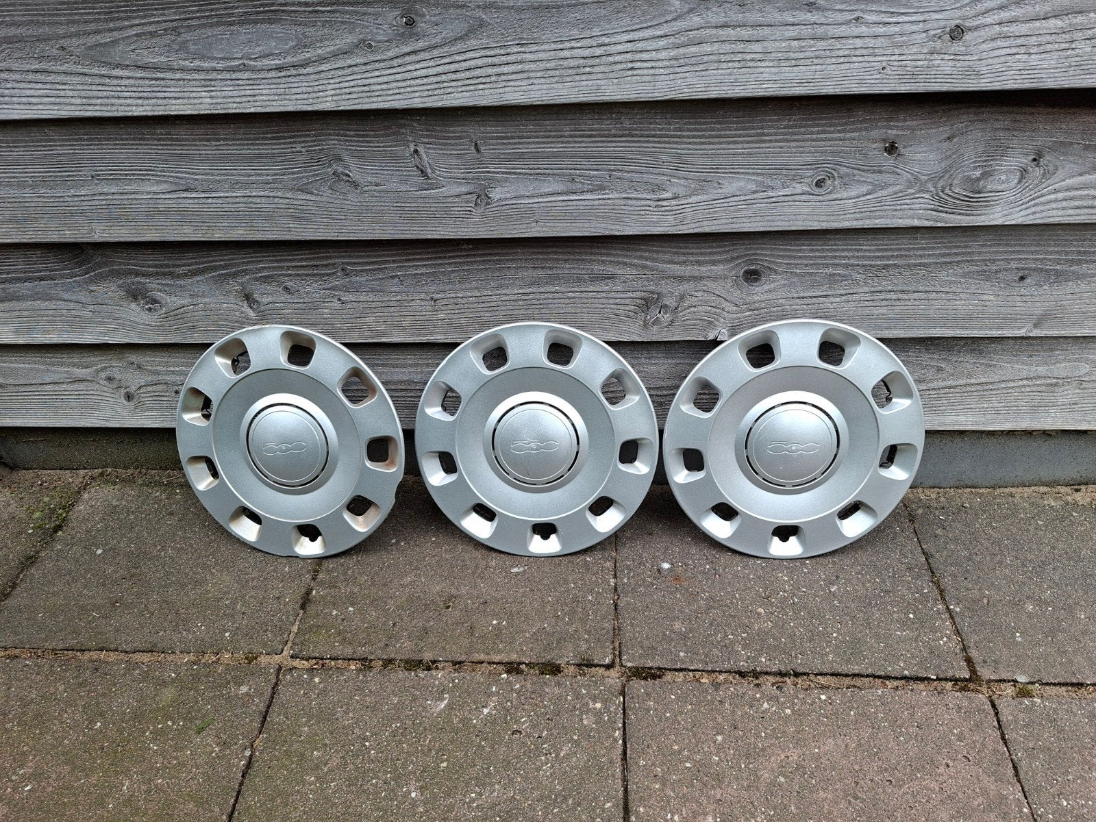 3x Fiat 500 wieldoppen 14 inch, Ophalen of Verzenden, Gebruikt