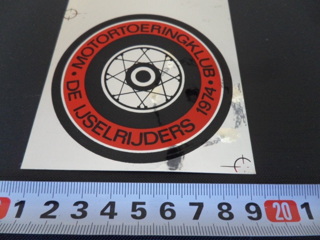 sticker Motortoeringklub DE IJSELRIJDERS 1974, Ophalen, Zo goed als nieuw