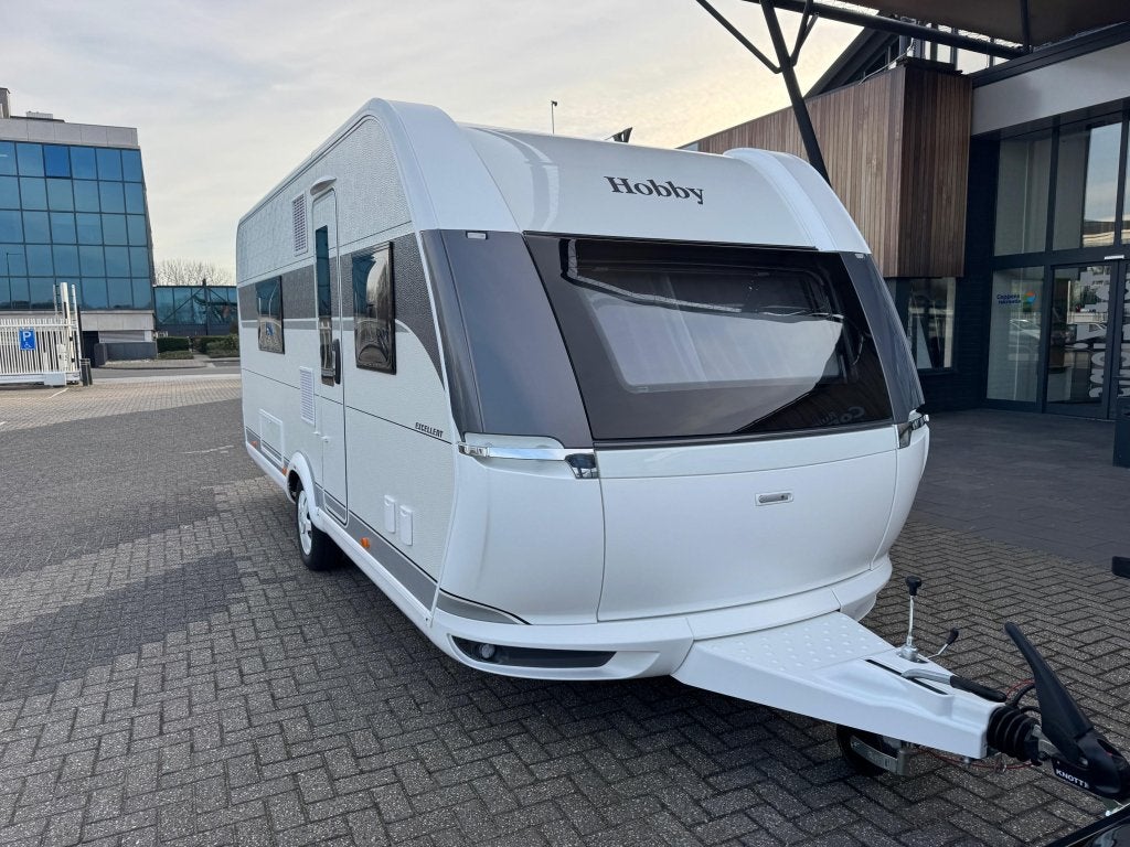 Hobby Excellent 540 WFU 2026 MEGA KORTING € 2690,-!, Caravans en Kamperen, Schokbreker, Standaardzit, Bedrijf, 6 tot 7 meter