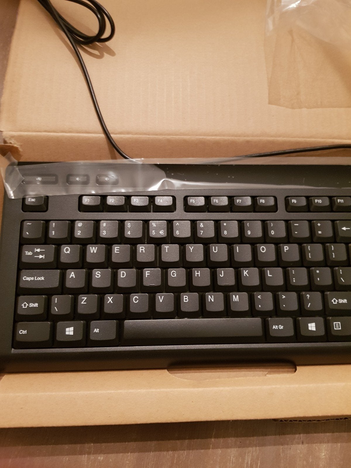 toetsenbord en muis nieuw in verpakking., Computers en Software, Ophalen, Nieuw, Bedraad, Medion