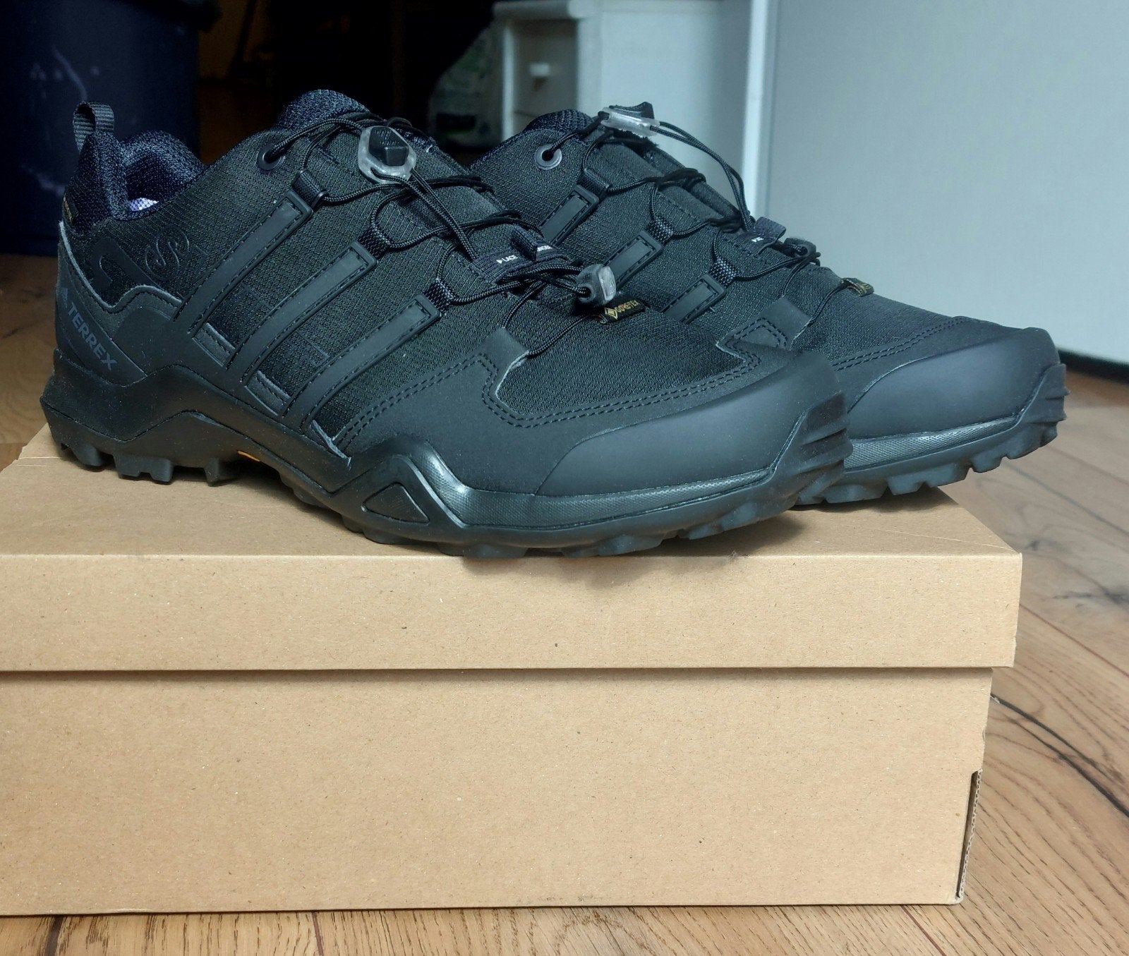 Adidas Terrex Swift R2 GTX Maat 44 (vallen als 43), Ophalen of Verzenden, Nieuw, Schoenen