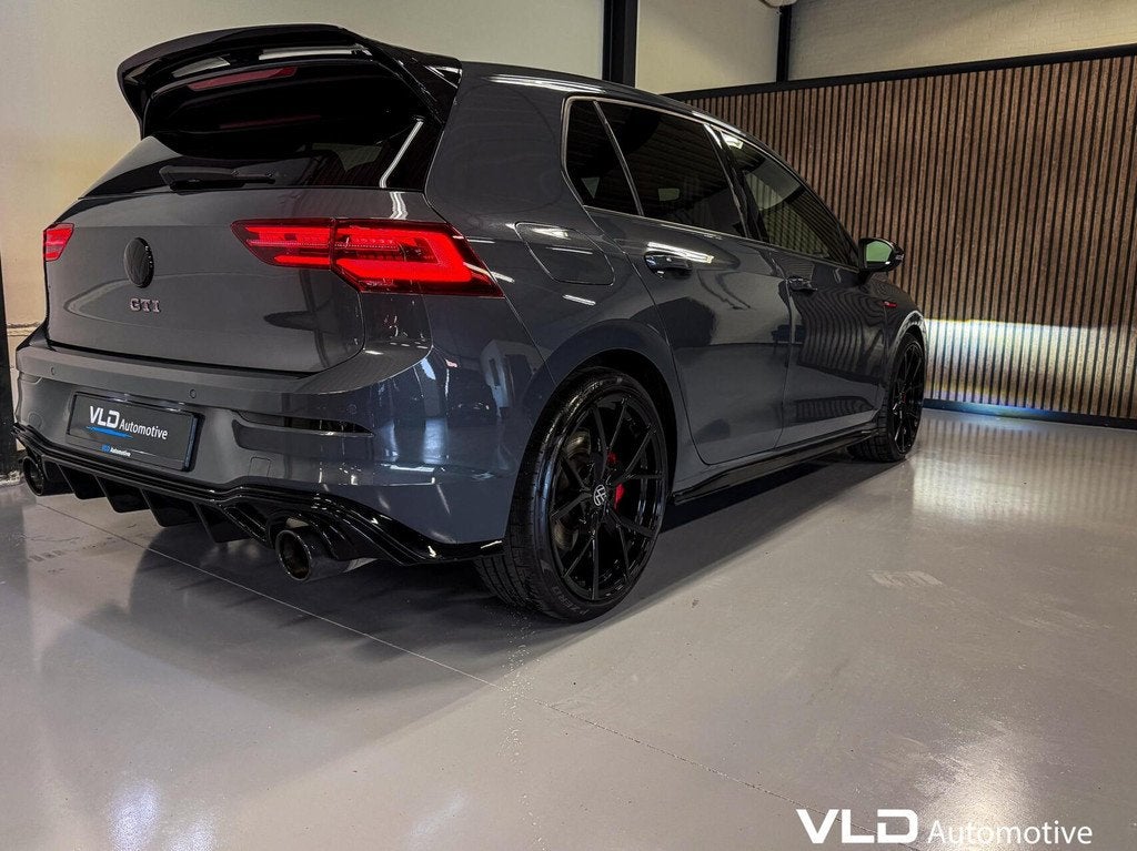 Volkswagen Golf 2.0 TSI GTI DCC HUD CAM PDC H&K IQ Lights, Stof, Gebruikt, 4 cilinders, Bedrijf