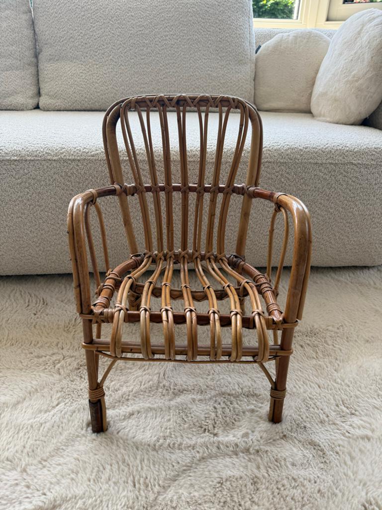 Vintage rotan kinderstoeltje, Kinderen en Baby's, Kinderstoelen, Ophalen, Zo goed als nieuw, Overige typen