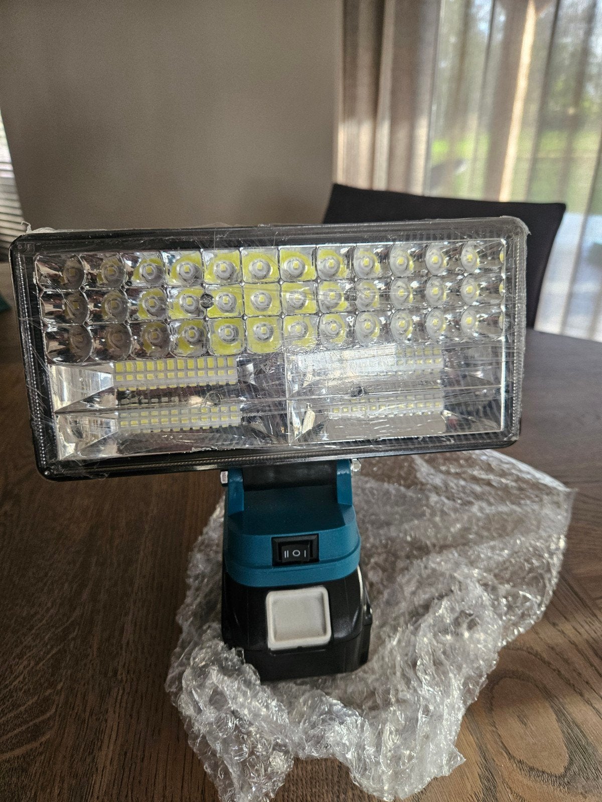 Nieuwe Makita Bouwlamp met USB, Ophalen of Verzenden, Nieuw, Minder dan 50 watt, Lamp