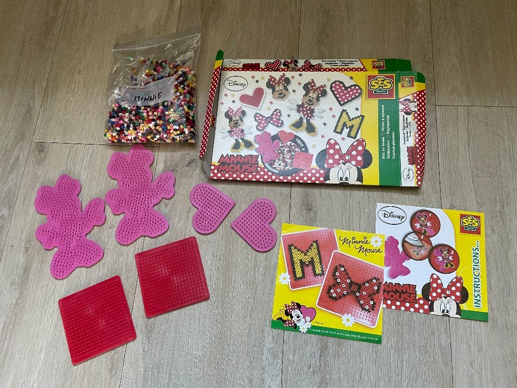 Groot Hama strijkkralen pakket; kralen, platen en boekje, Gebruikt, Overige typen, Meerkleurig, Ophalen of Verzenden