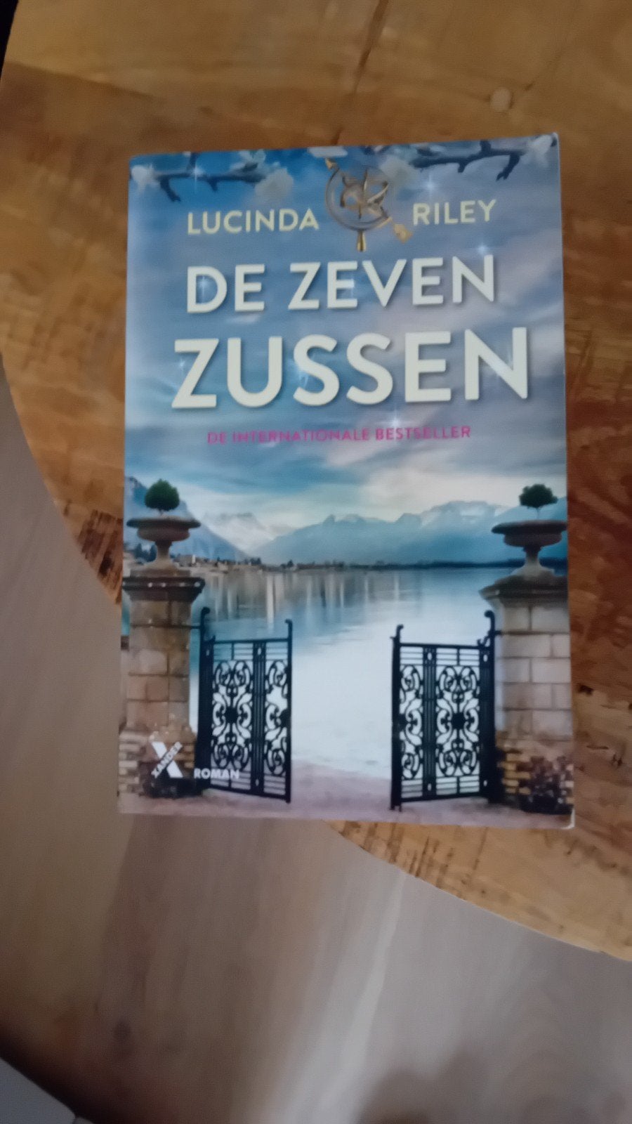 de zeven zussen 2 boeken, Ophalen of Verzenden, Zo goed als nieuw