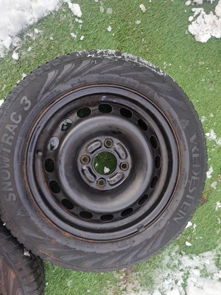 Tekoop winterbanden met stalen velgen, Ophalen of Verzenden