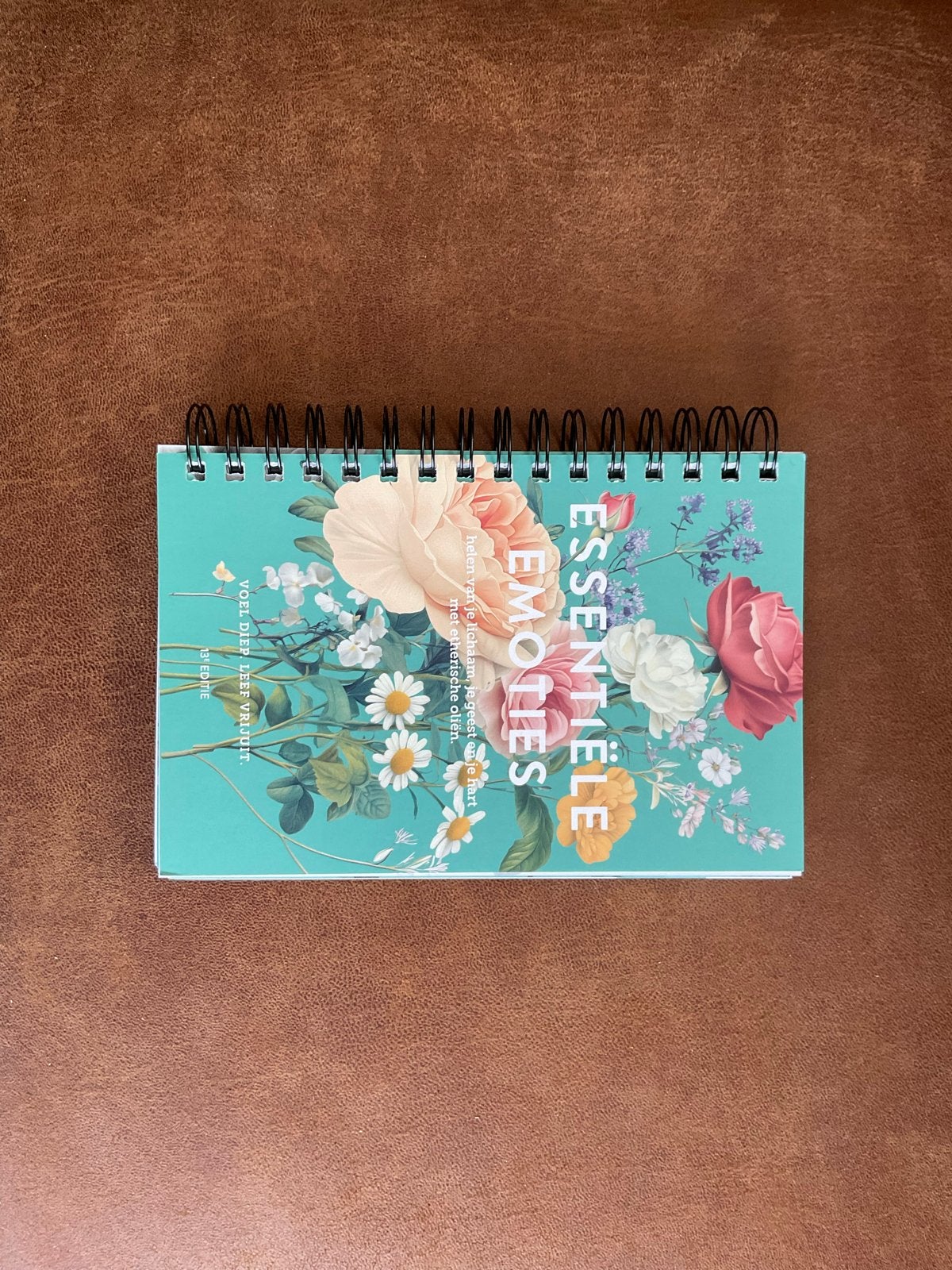 Essentiële Emoties met essentiële oliën., Boeken, Ophalen, Nieuw, Spiritualiteit algemeen, Instructieboek