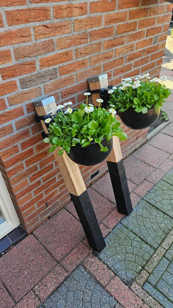 bloem/ plantenbakken ( veedrinkbak/ douglas paal), Tuin en Terras, Ophalen, 100 cm of meer, Rond, Nieuw