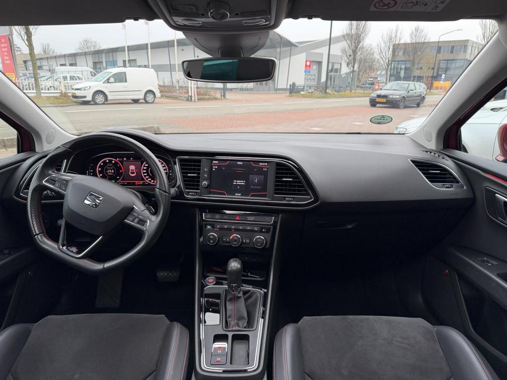 Seat LEON 1.5 TSI FR Ultimate Edition Black AUT|ACC|Pano|LED, Auto's, Seat, 12 maanden, Euro 6, 4 cilinders, Bedrijf