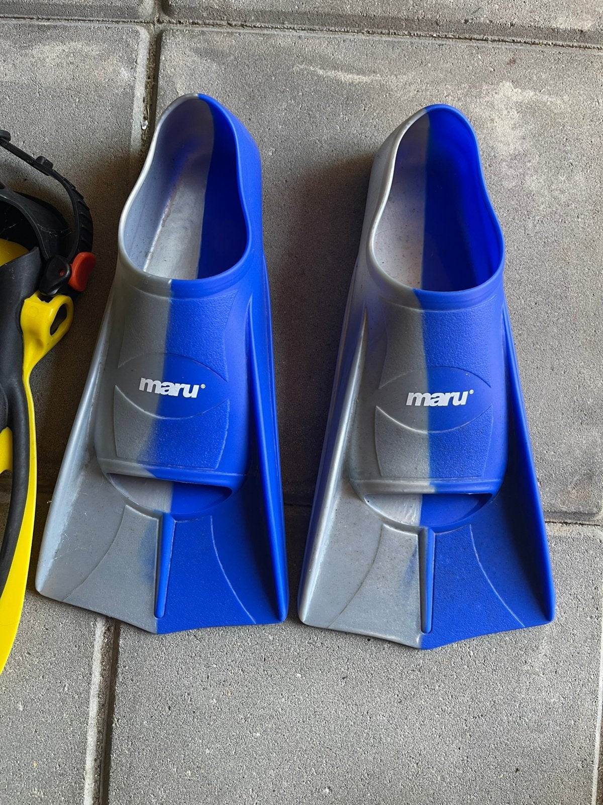 Kinder fins / flippers, Ophalen of Verzenden, Zo goed als nieuw, Zwem- of Duikvliezen