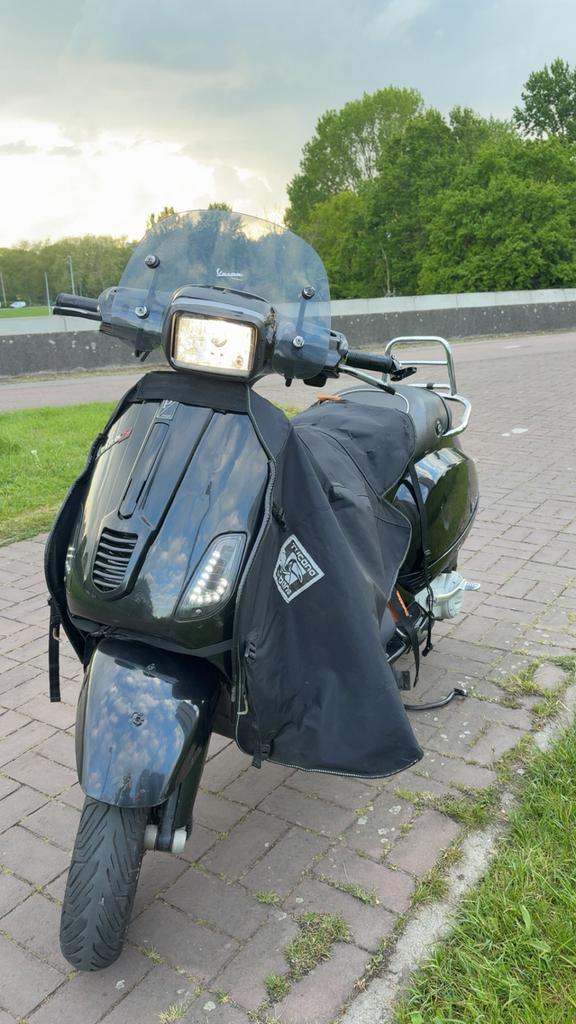 Vespa S50, Fietsen en Brommers, Scooters | Vespa, Ophalen, Zo goed als nieuw, Benzine, Overige modellen