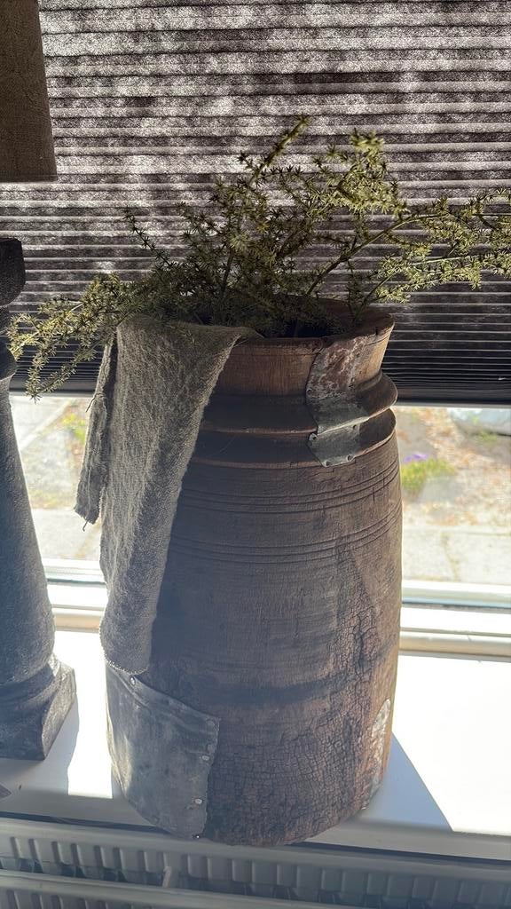 Oude vijzel /pot/ kruik/ naga pot, Huis en Inrichting, Woonaccessoires | Vazen, Ophalen, Steen, Overige kleuren, Zo goed als nieuw