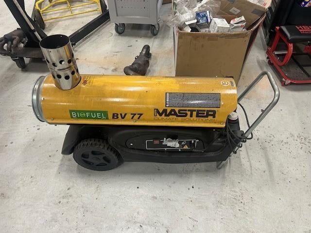 Master BV 77 E Indirecte diesel heater - 20 kW, Ophalen, 30 tot 80 cm, Kachel, Zo goed als nieuw