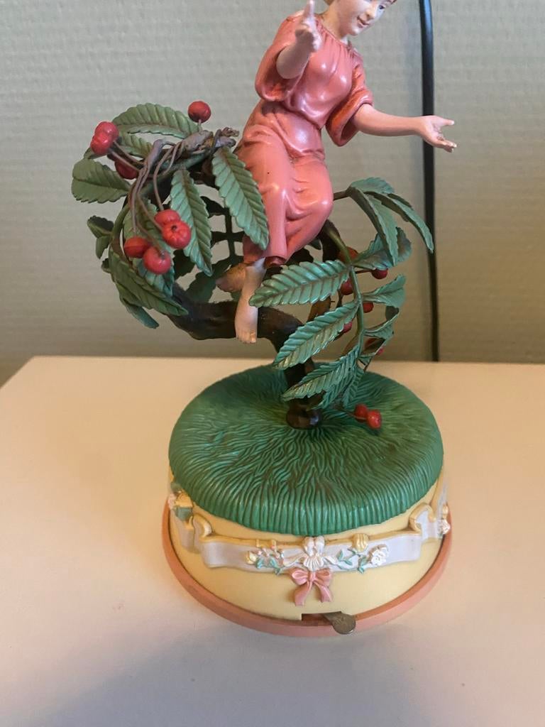 Enesco Muziekdoos The Mountain Ash Fairy Fall 1989, Ophalen of Verzenden, Gebruikt, Fantasy