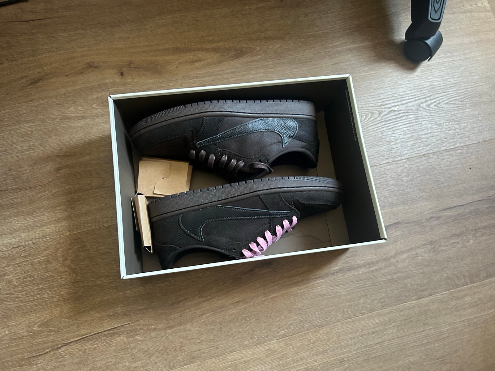 Nike Air Jordan 1 Low OG SP Travis Scott velvet brown, Ophalen, Nieuw, Zwart, Sneakers of Gympen