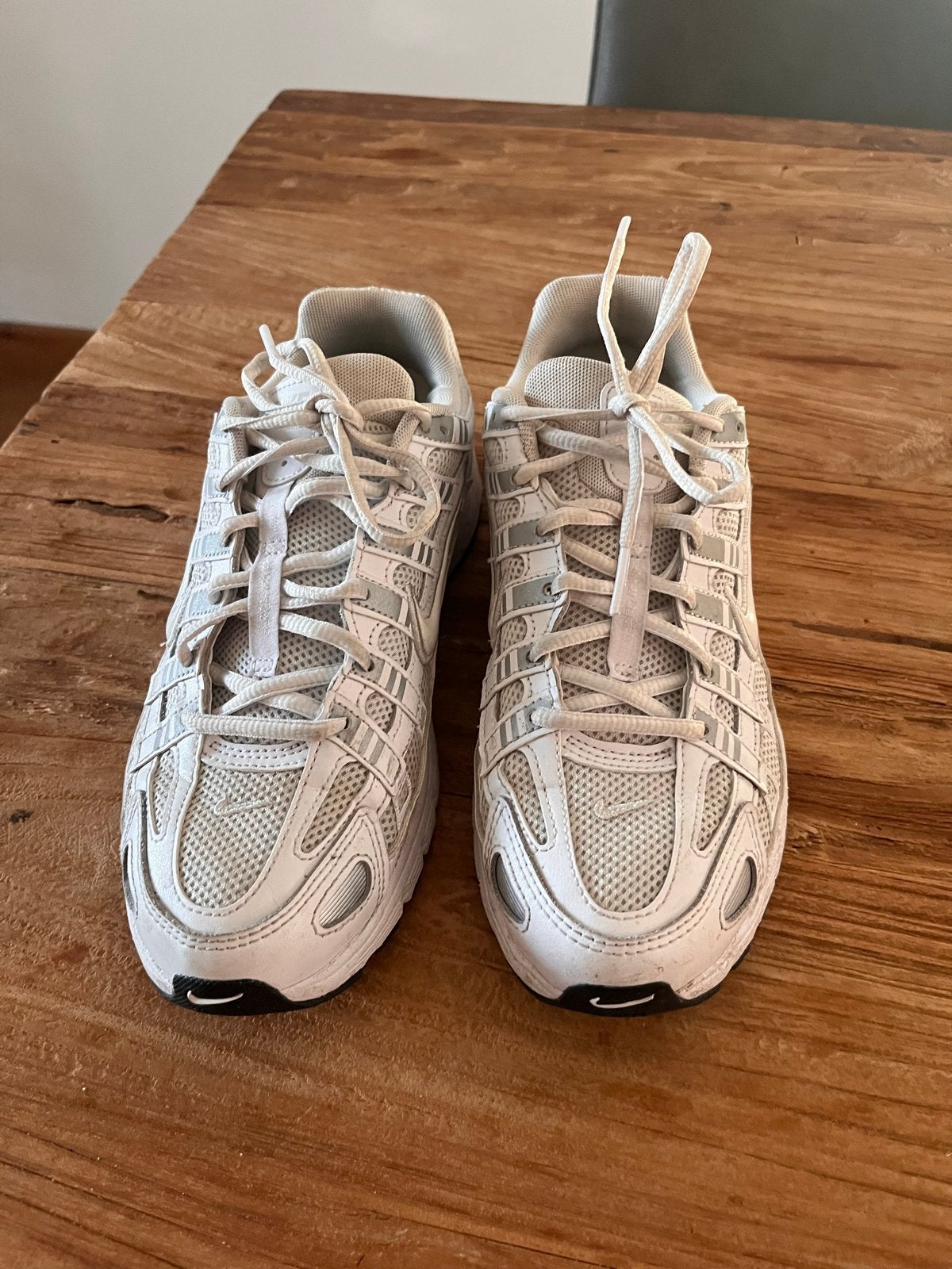 Nike P-6000 sneakers maat 40, Kleding | Dames, Ophalen of Verzenden, Gedragen, Wit, Sneakers of Gympen