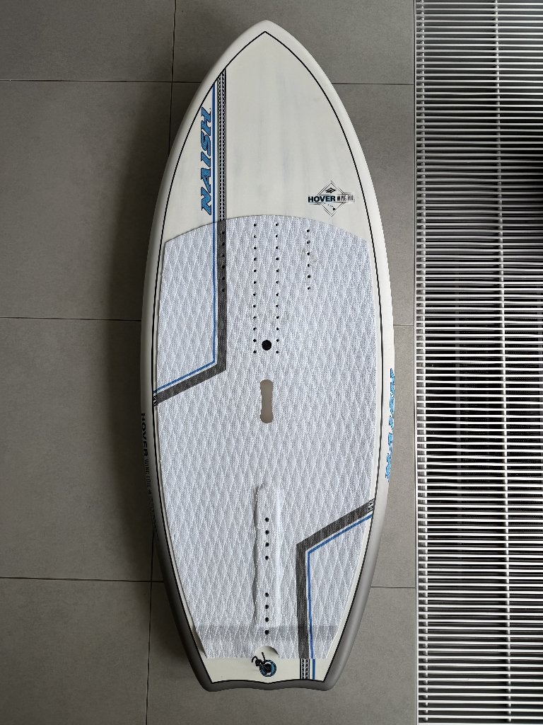 Wingfoil board Naish Hover Carbon Ultra 60 liter VERKOCHT, Watersport en Boten, Ophalen, Zo goed als nieuw, Wingsurf-board