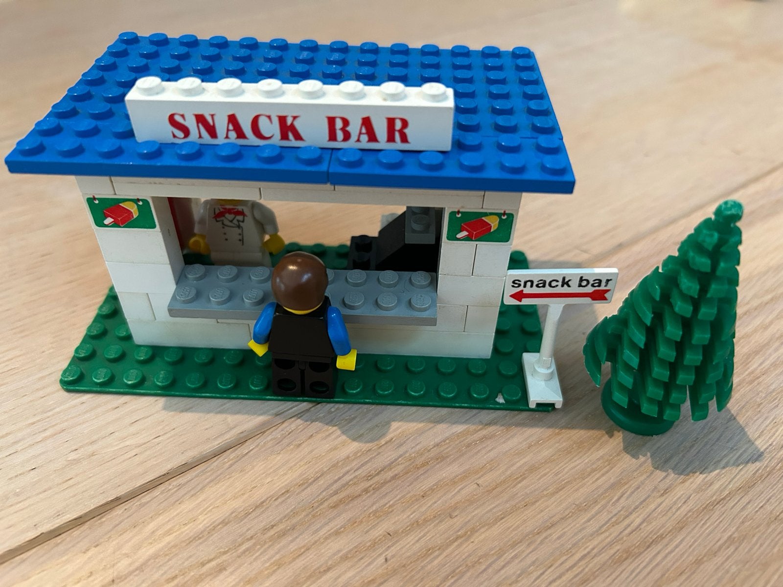 Vintage LEGO Snack Bar 675 met instructies, Ophalen of Verzenden, Gebruikt, Overige merken