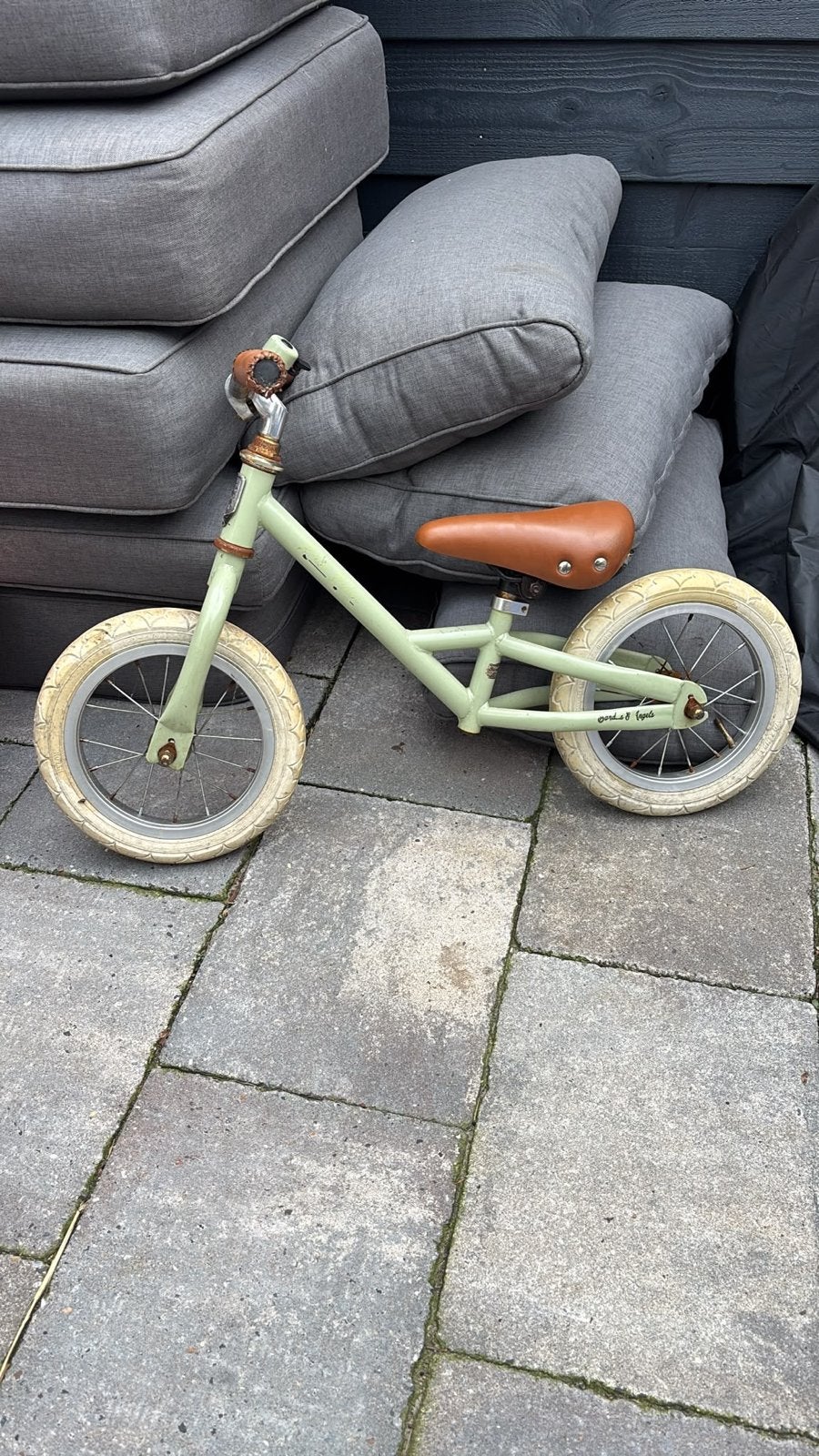 Kinderloopfiets - Groen met bruin zadel, Ophalen, Gebruikt, Minder dan 16 inch
