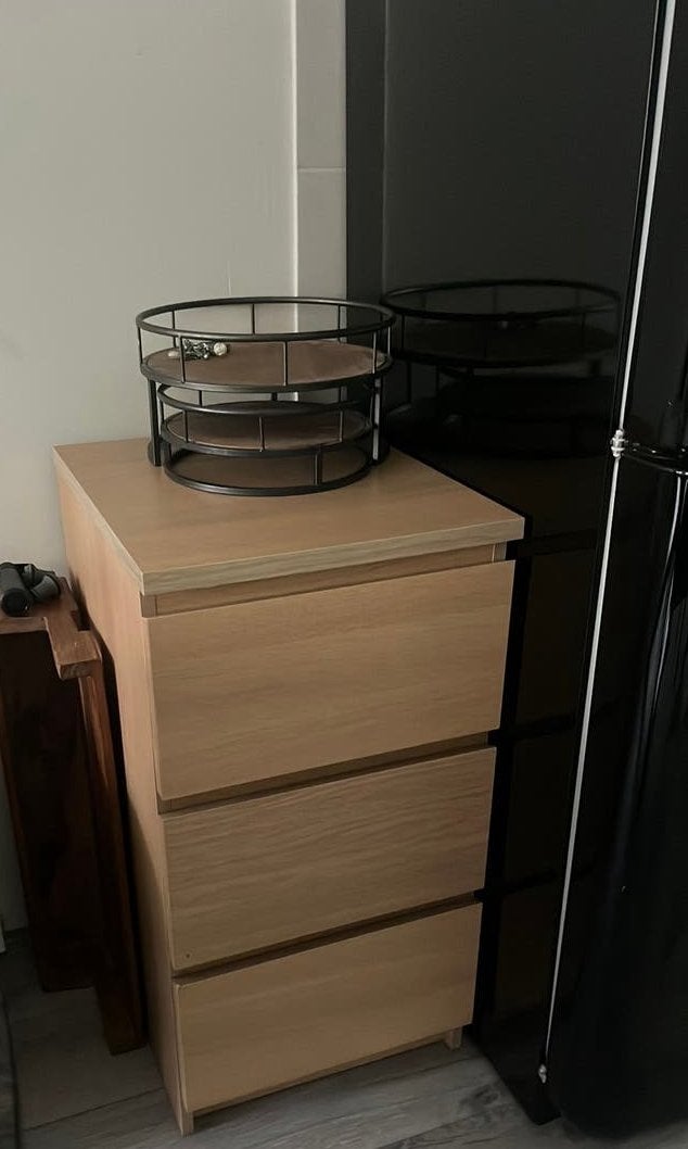 Ikea Malm ladekast nachtkastje  ( nwpr € 69  ), Ophalen, Overige materialen, Minder dan 50 cm, Gebruikt