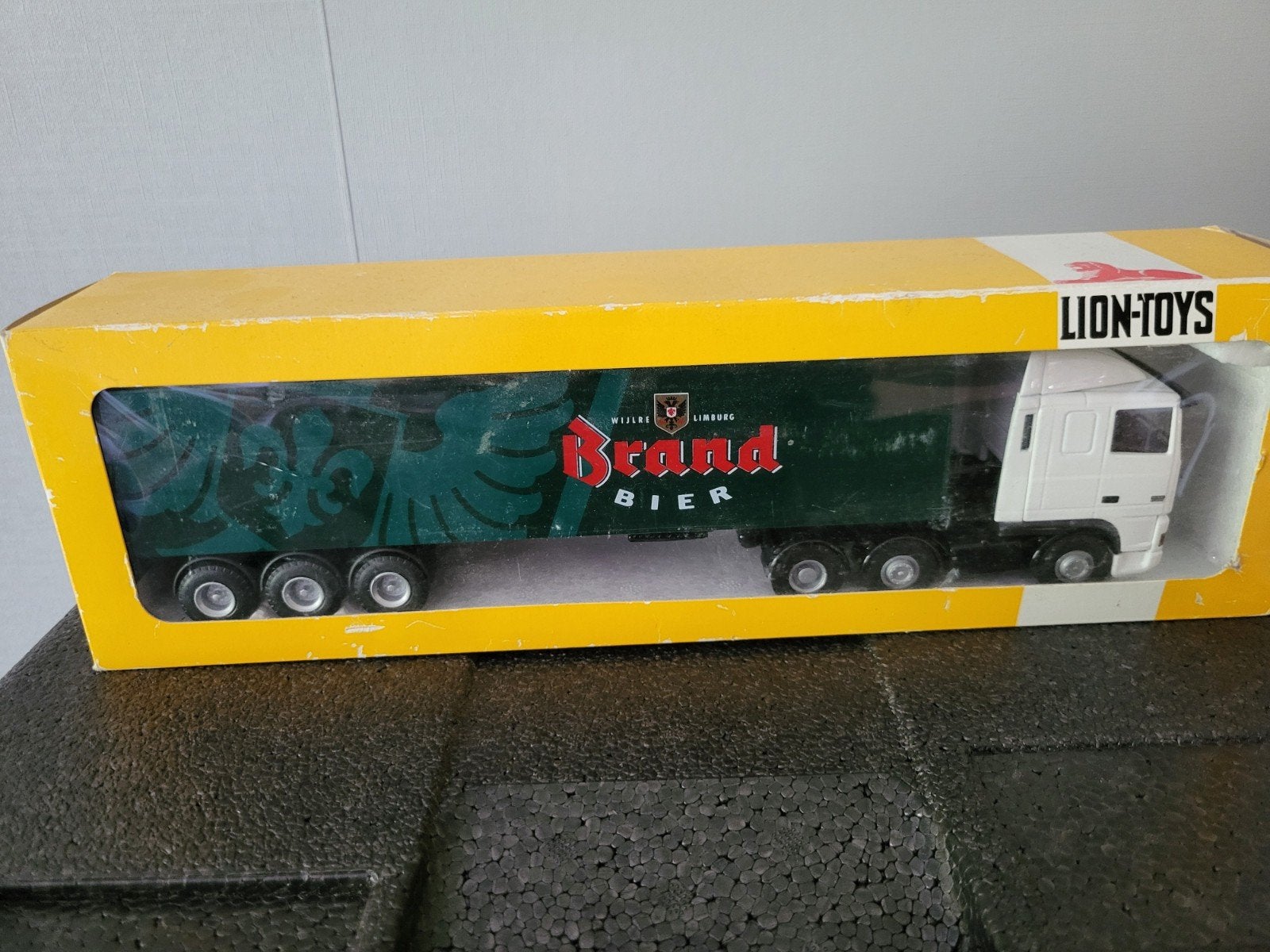 Lion Toys Brand Bier Vrachtwagen met Oplegger, Ophalen of Verzenden, Zo goed als nieuw, Bus of Vrachtwagen