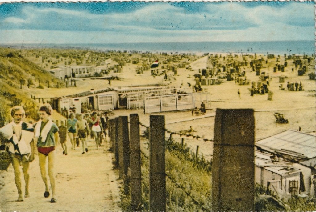 STRANDPAVILJOEN ZANDVOORT JAREN50 ZEER MOOI OUDE KAART KN654, Verzenden, 1940 tot 1960, Gelopen, Overige thema's