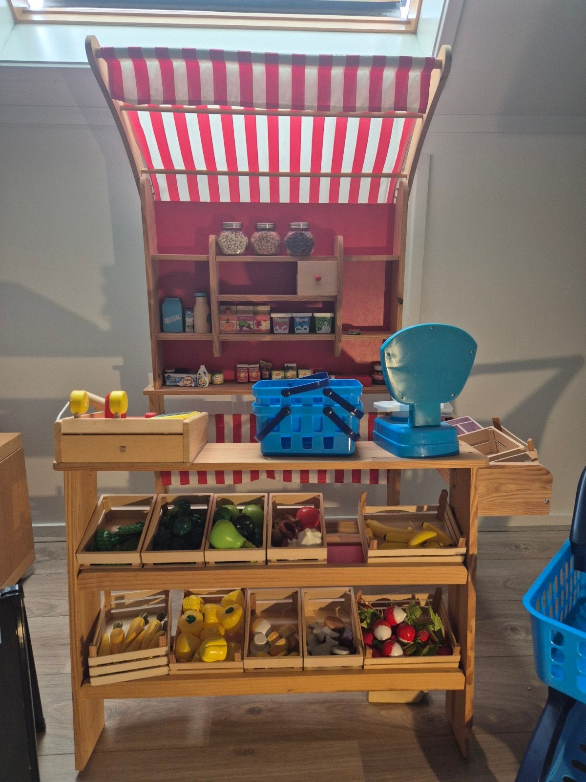 Grote houten speelgoedwinkel met accessoires, Ophalen, Gebruikt, Jongen of Meisje