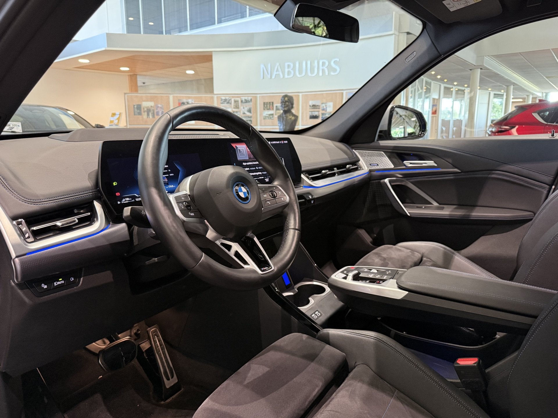 BMW X1 xDrive30e M sport Individual Frozen Grey, Pano, HUD,, 12 maanden, Euro 6, Verwarmde buitenspiegels, Bedrijf