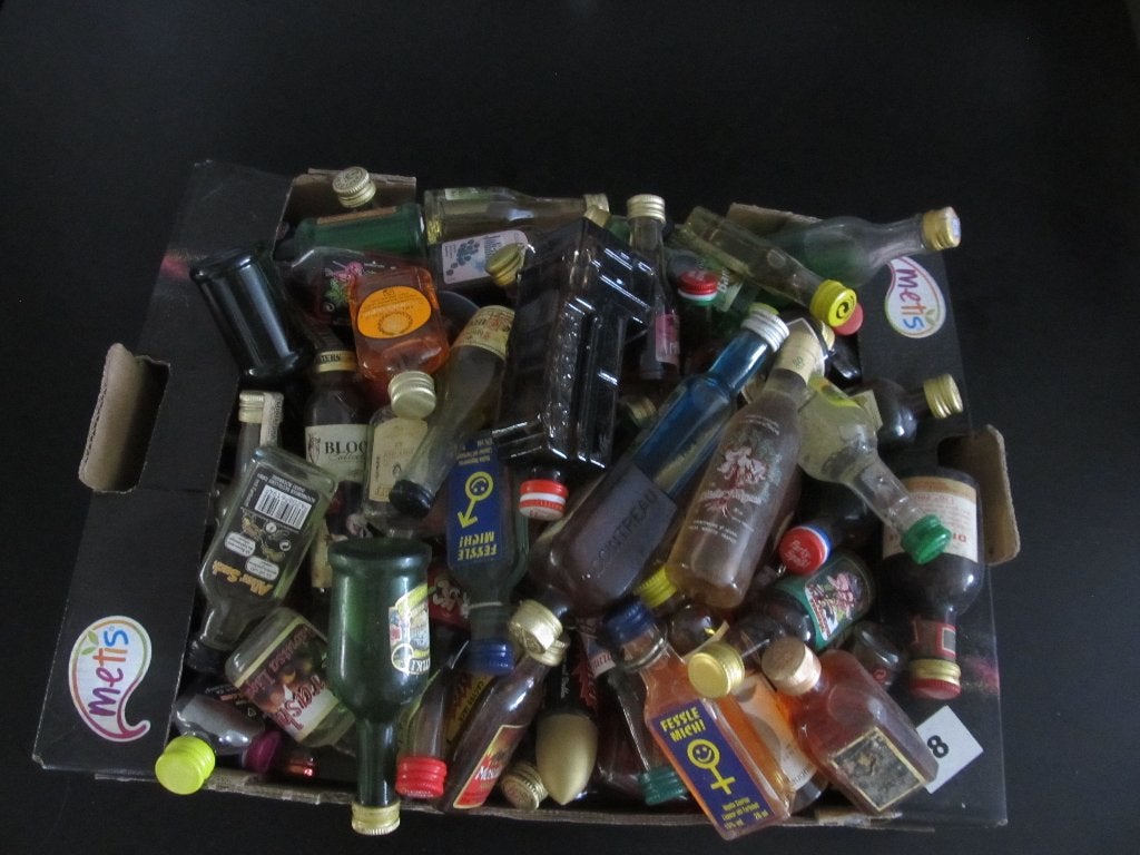 verzameling miniatuurflesjes  doos circa 300 flesjes, Ophalen of Verzenden