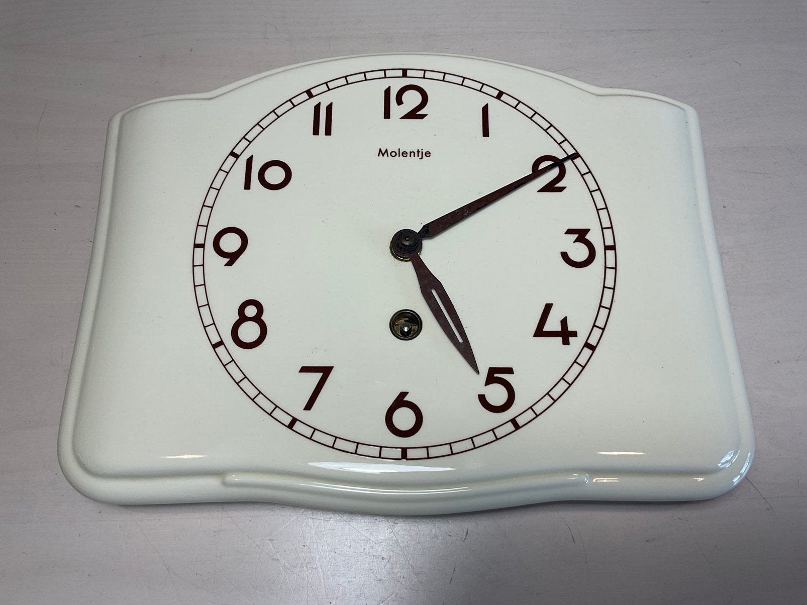 Vintage klok keramiek molentje met opwind sleutel, Ophalen of Verzenden