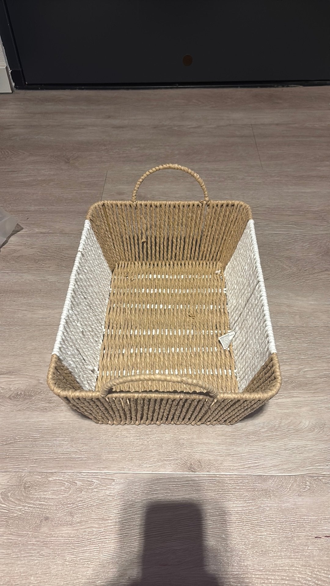 Gevlochten mand (beige/wit), Ophalen, Zo goed als nieuw