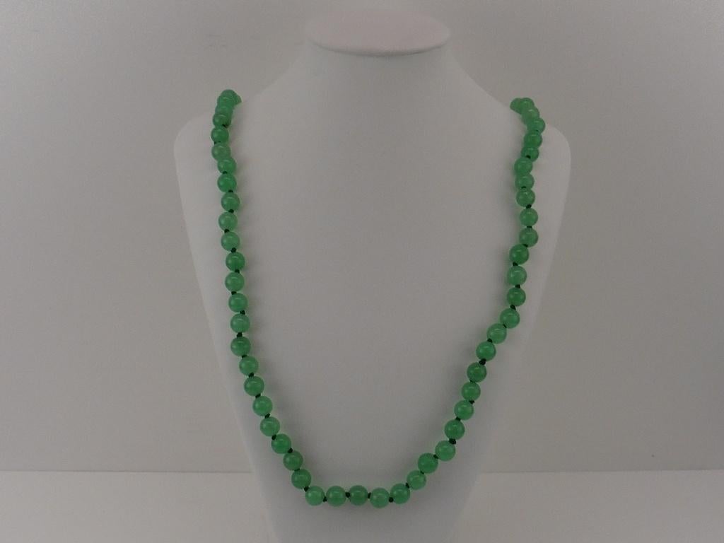 Nefriet-Jade collier                                    D35c