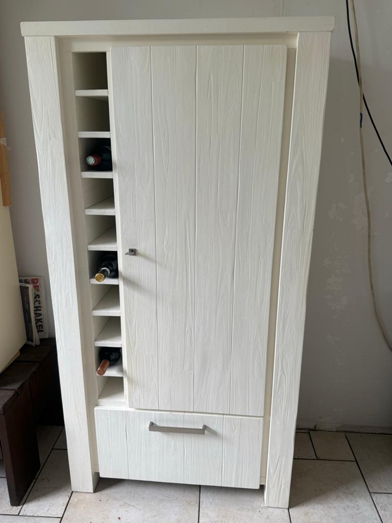 Mooie Xooon kast, Ophalen, Met deur(en), 50 tot 100 cm, Zo goed als nieuw