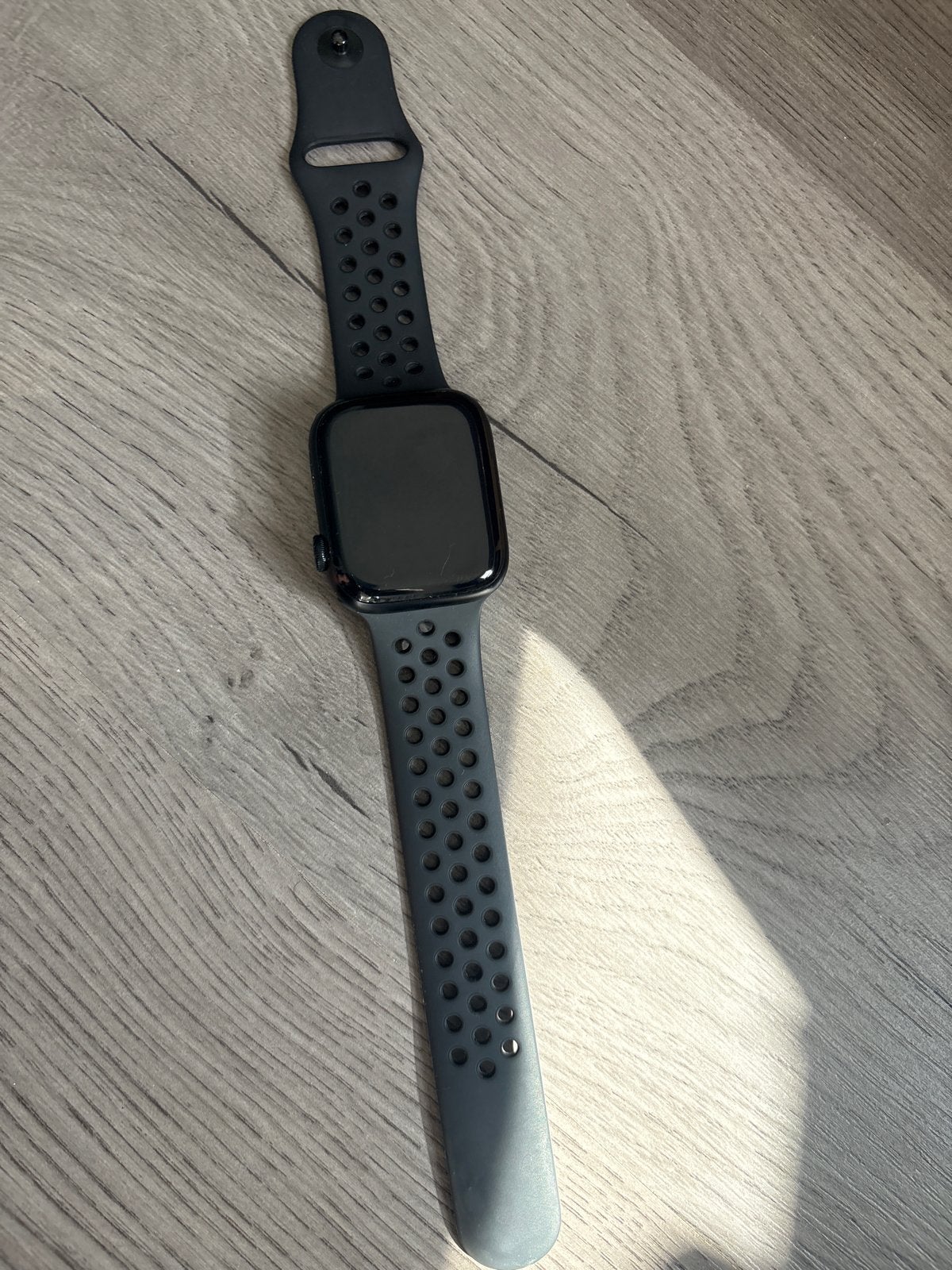 Apple Watch 7 Nike 45mm - Digital Crown defect, Zwart, IOS, Ophalen of Verzenden, Waterdicht