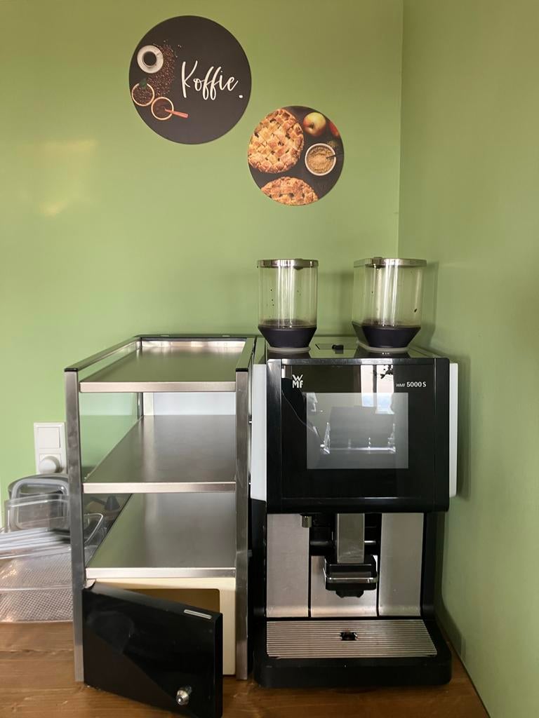 WMF 5000S professionele koffiemachine met cup & cool, Witgoed en Apparatuur, Koffiezetapparaten, Ophalen, Gebruikt, 10 kopjes of meer