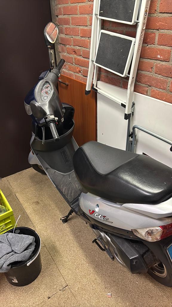 Peugot v clic 2012, Ophalen, Gebruikt, Overige modellen, Benzine