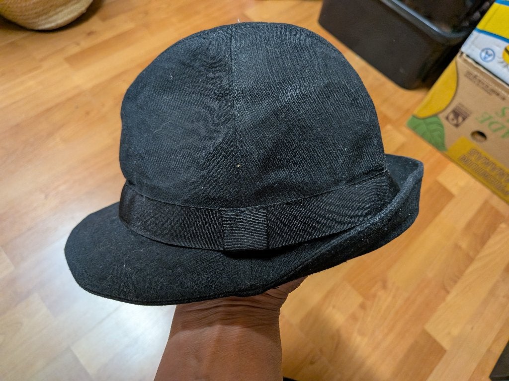 hoedje grijs met motief, Ophalen of Verzenden, Zo goed als nieuw, One size fits all, Hoed