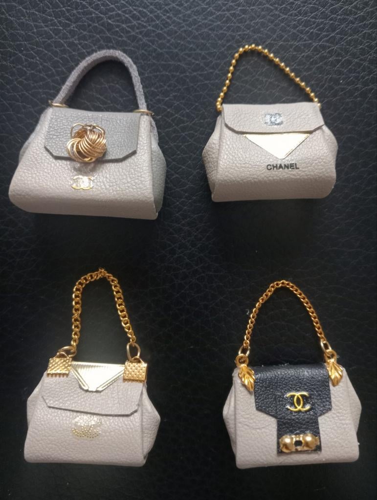 Chique miniatuur Chanel tasjes voor Barbie, Ophalen of Verzenden, Nieuw, Accessoires