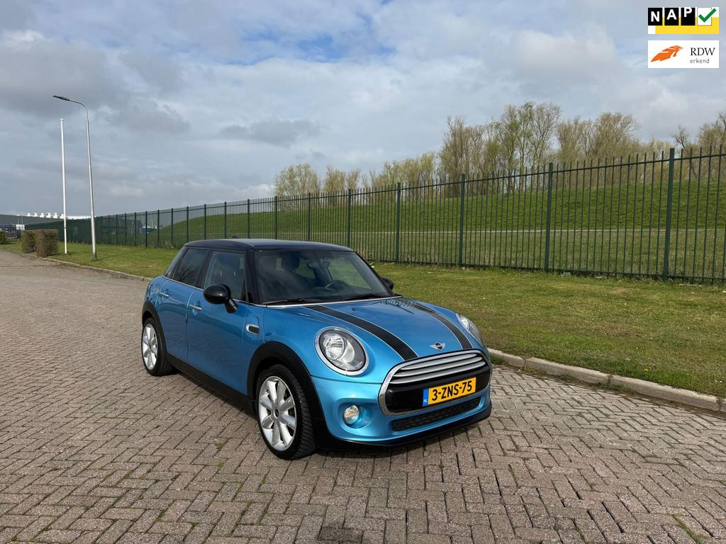 Mini Mini 1.5 Cooper Salt Business, Auto's, Gebruikt, Automatische klimaatregeling, Blauw, 49 €/maand