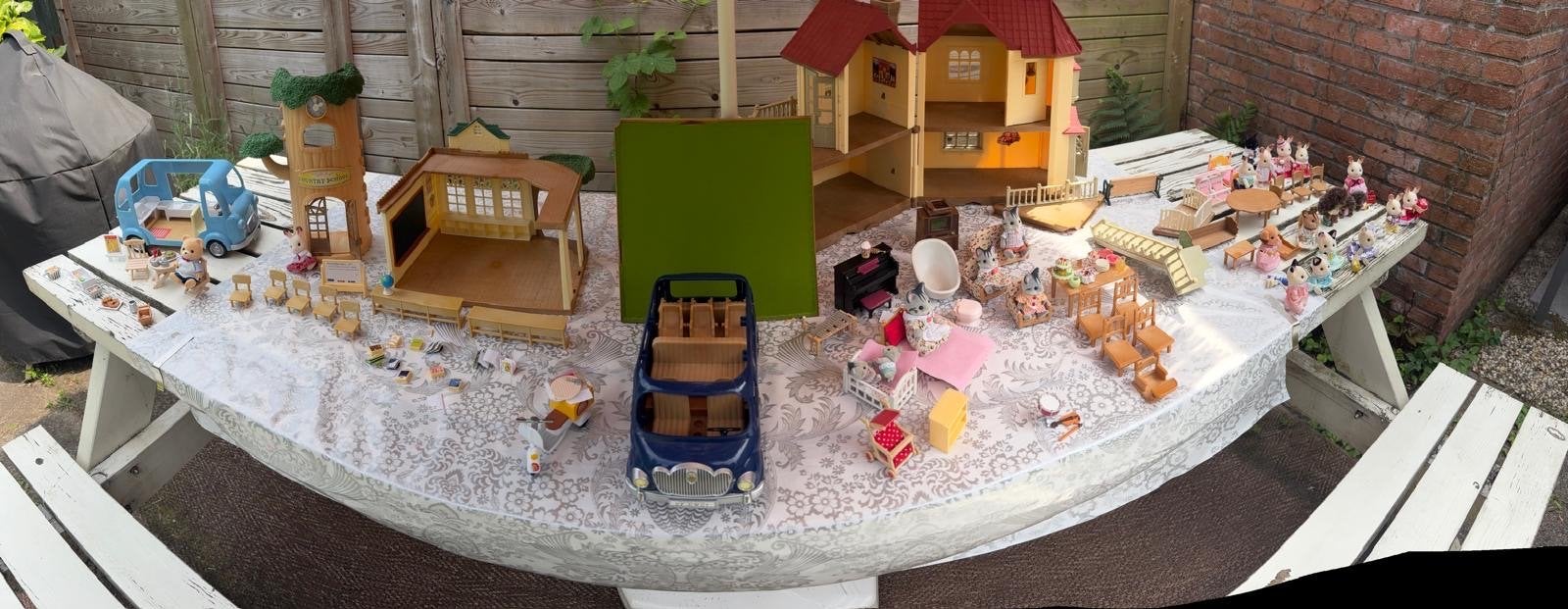 Grote Sylvanian Families Collectie: Huis, Auto & Families, Kinderen en Baby's, Speelgoed | Poppenhuizen, Gebruikt, Poppenhuis