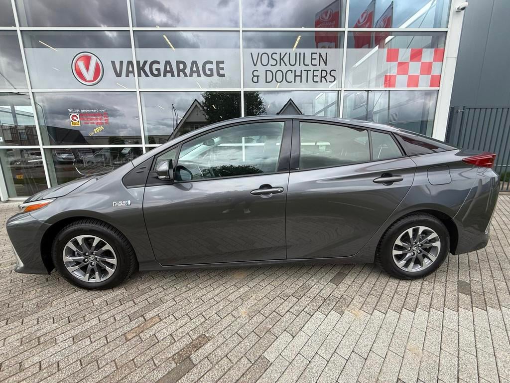 Toyota Prius 1.8 Plug-in Dynamic Solardak MY22, Auto's, Toyota, 77 km/l, Gebruikt, 4 cilinders, 1505 kg