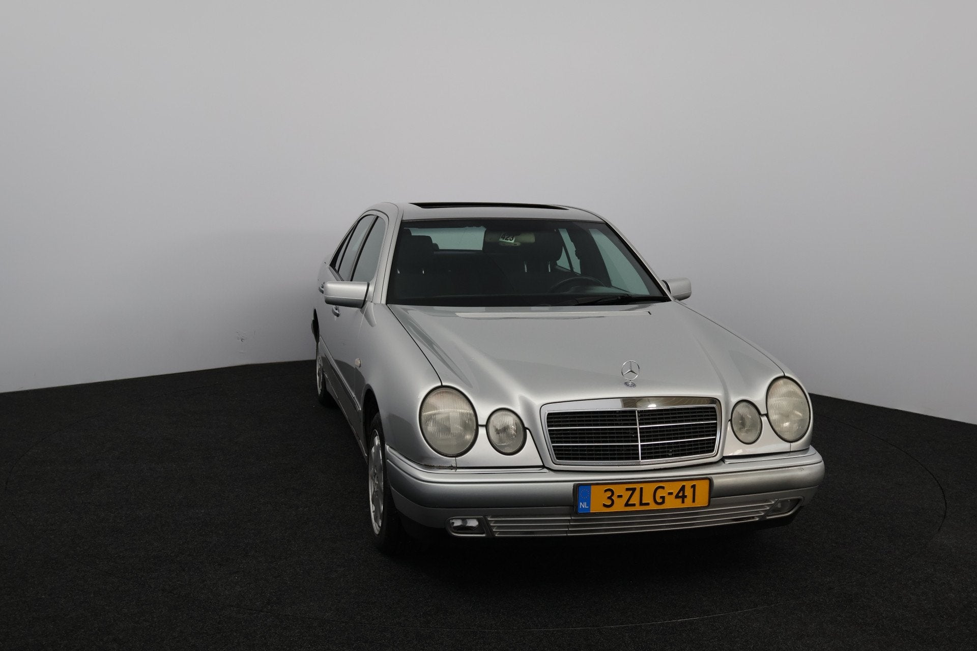Mercedes-Benz E-Klasse 280 Classic/ 6-Cilinder!/ Automaat/ S, foto 9