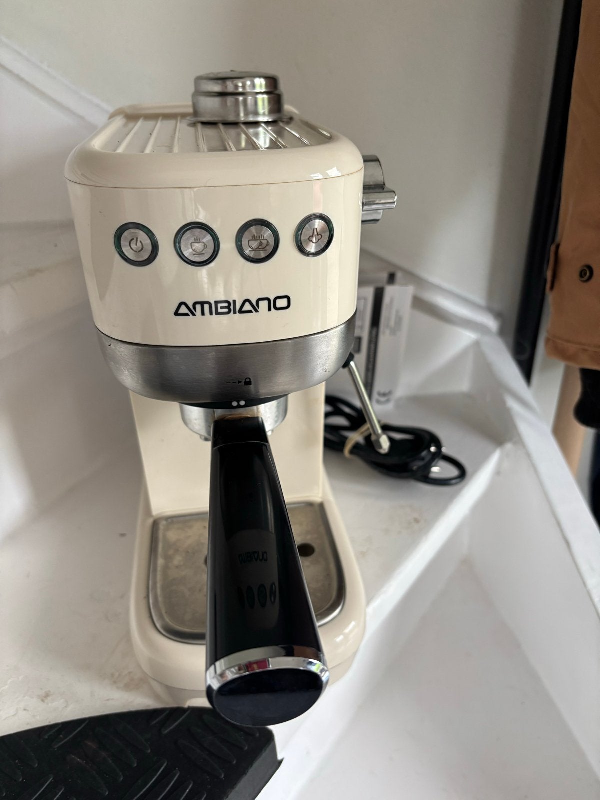 Ambiano Espressomachine - Zo goed als nieuw, Witgoed en Apparatuur, Koffiezetapparaten, Ophalen, Afneembaar waterreservoir, Espresso apparaat